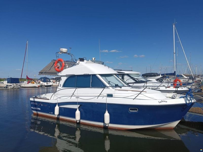 Beneteau Antares 9