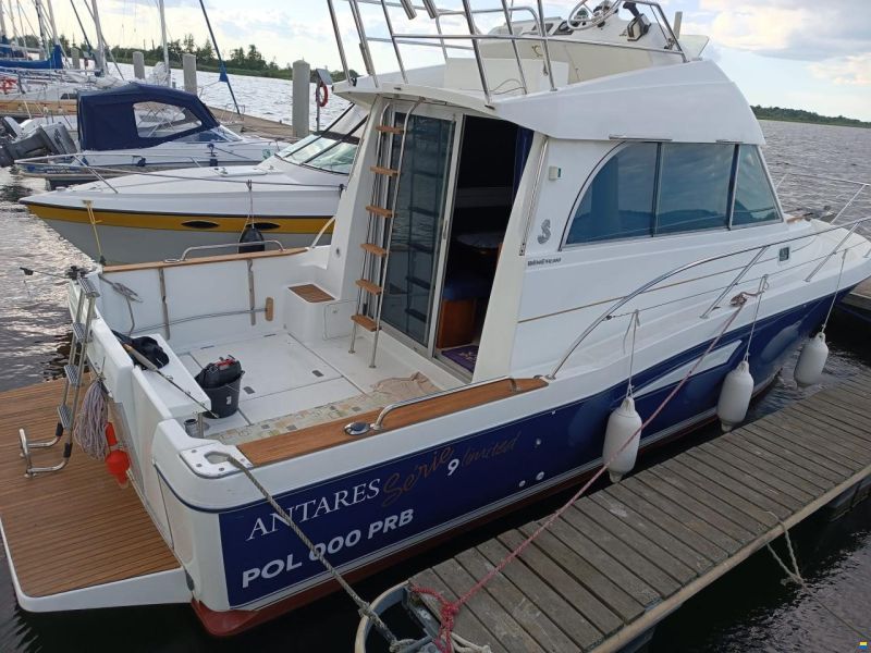 Beneteau Antares 9