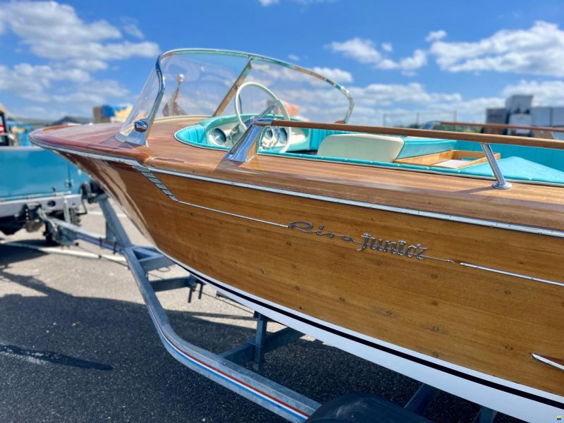 Riva Junior