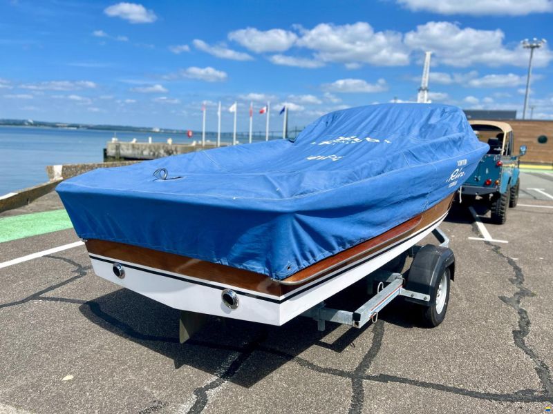 Riva Junior