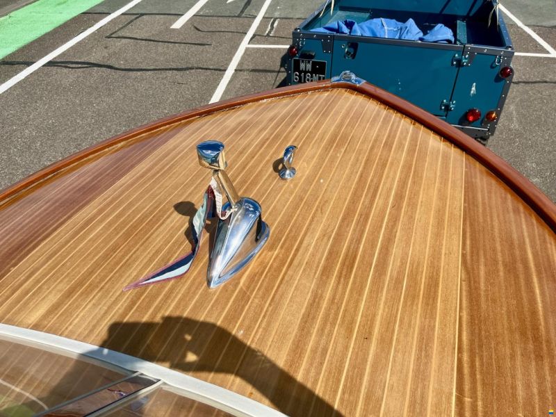 Riva Junior