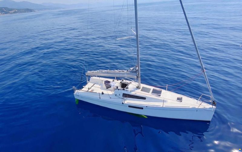 Beneteau First 27