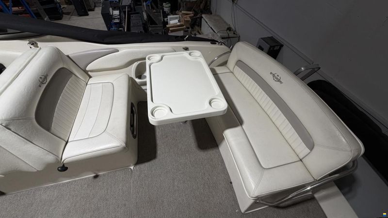 Stingray 240 S