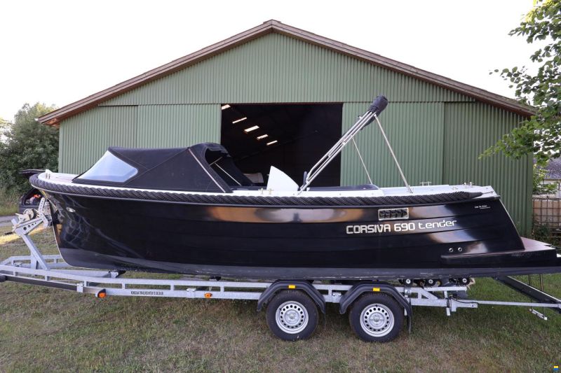 Corsiva 690 Tender