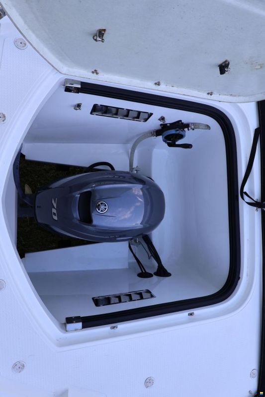 Corsiva 690 Tender