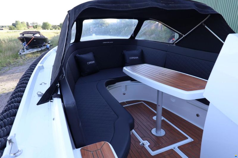 Corsiva 690 Tender