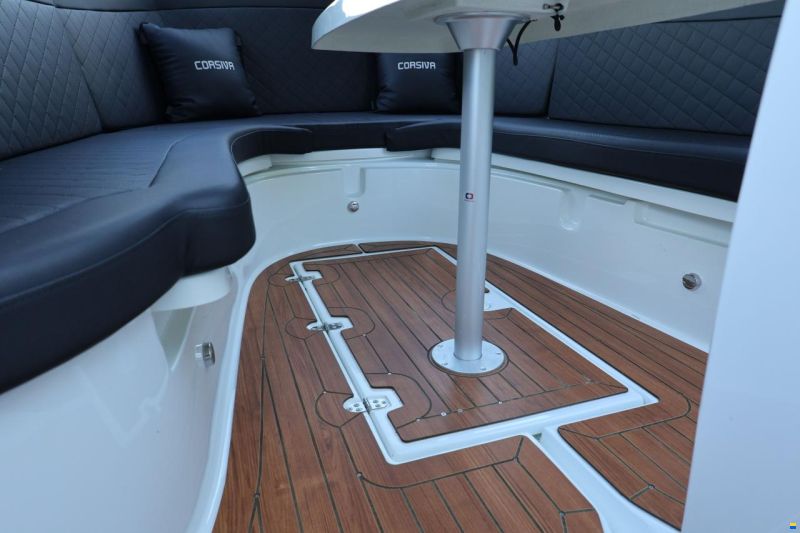 Corsiva 690 Tender