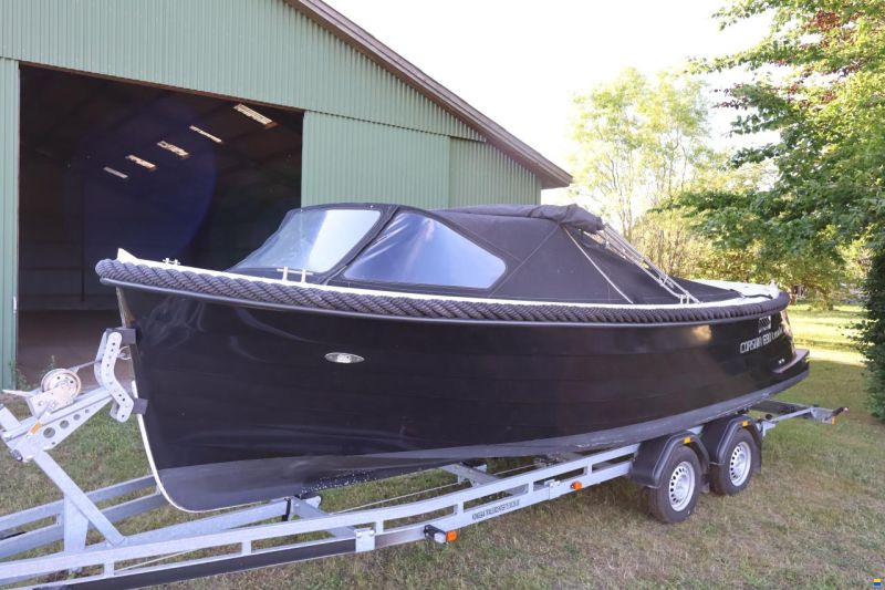 Corsiva 690 Tender