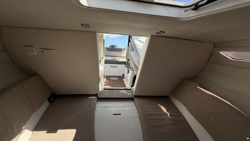Bayliner VR5 Cuddy