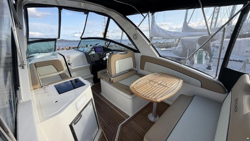 Bayliner Ciera 8