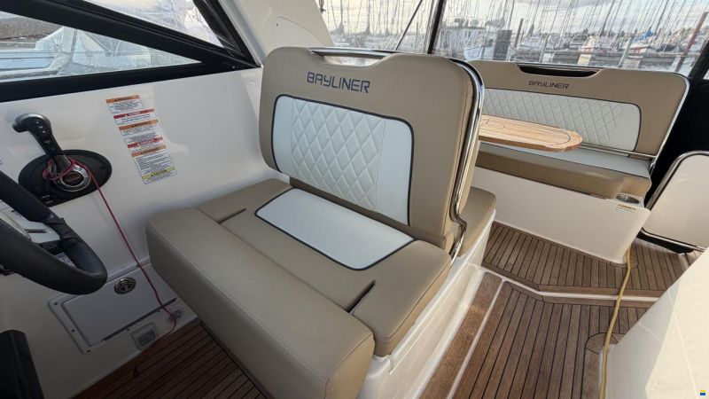 Bayliner Ciera 8