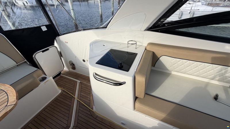 Bayliner Ciera 8