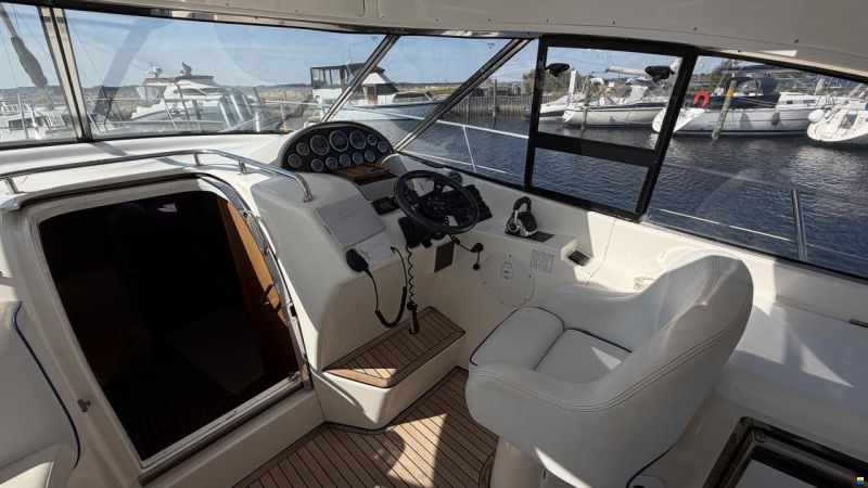 Bavaria 35 Hard Top