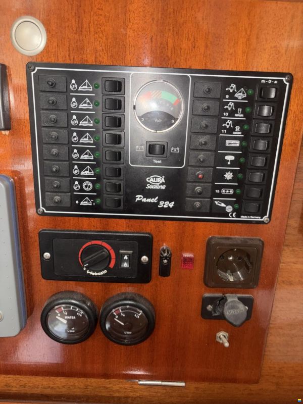 Hanse 371