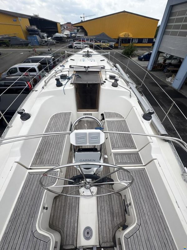 Hanse 371