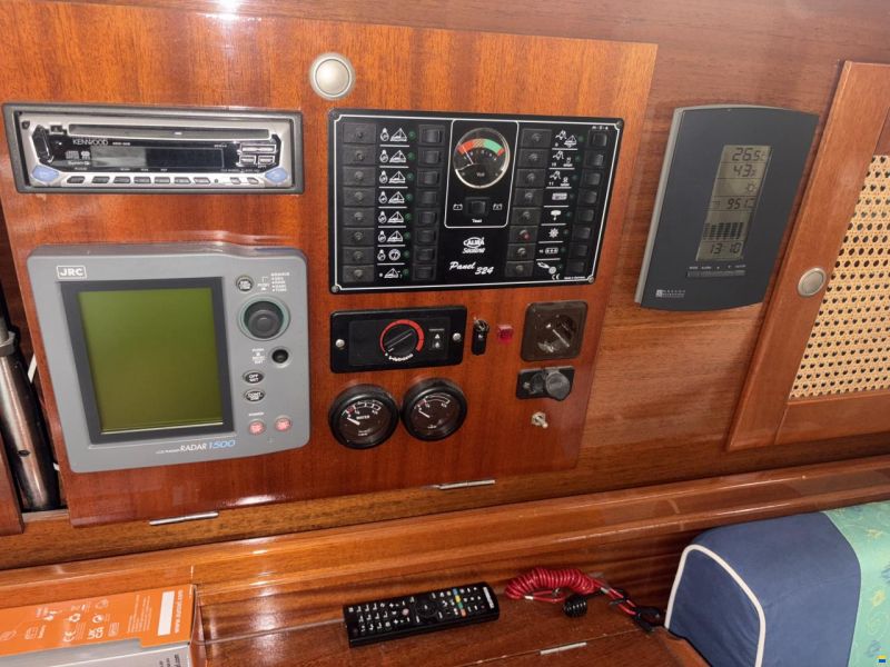 Hanse 371