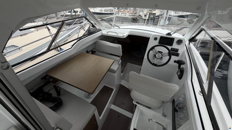 Beneteau Antares 7