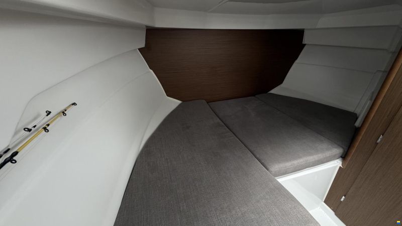 Beneteau Antares 7