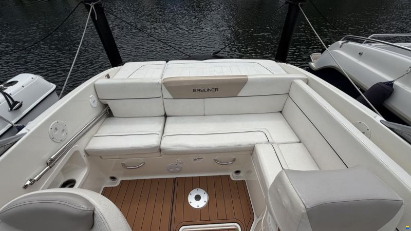 Bayliner 642 Cuddy