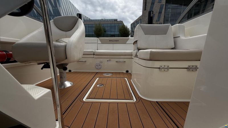 Bayliner 642 Cuddy