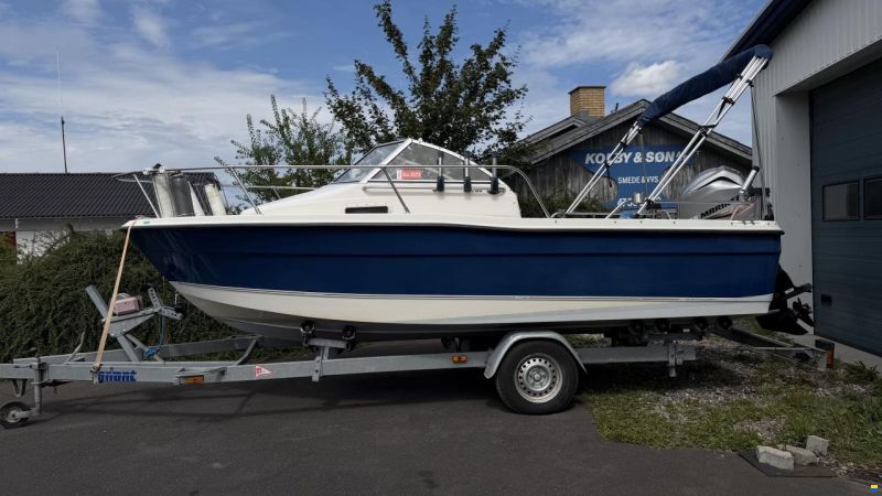 Bayliner Trophy