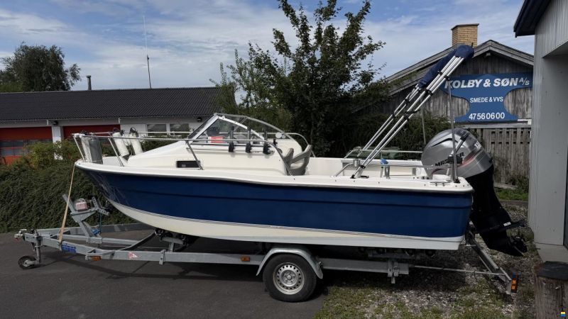 Bayliner Trophy