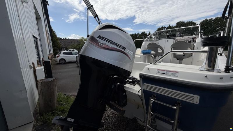 Bayliner Trophy