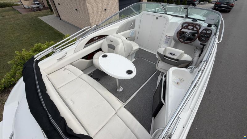 Chaparral 215 SSI
