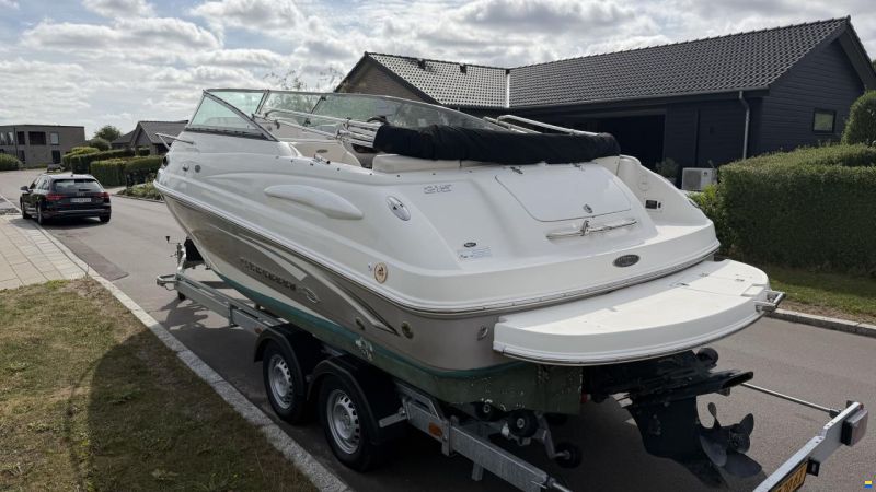 Chaparral 215 SSI