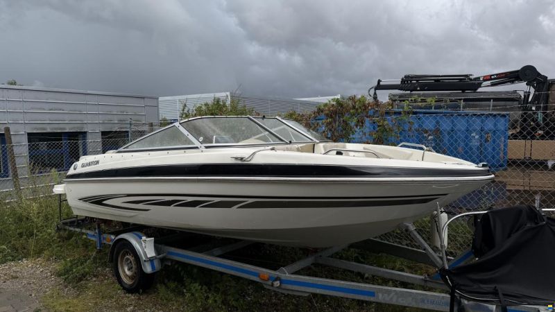 Glastron GT 185