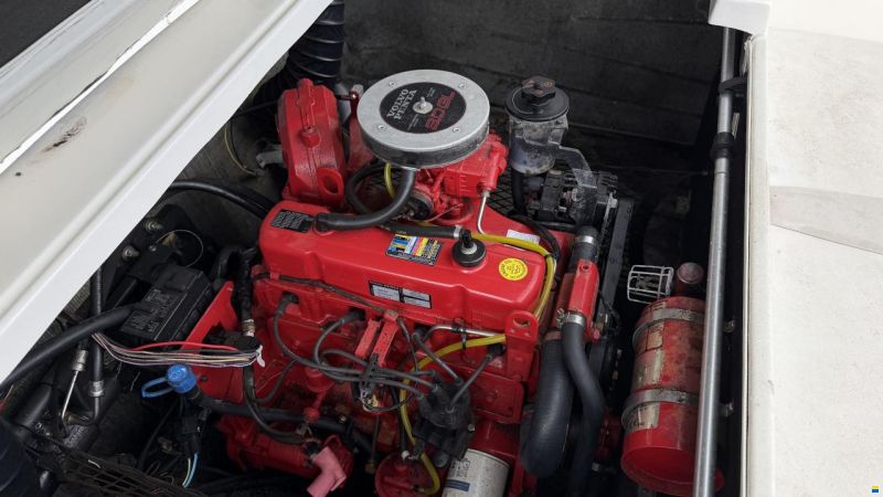 Glastron GT 185