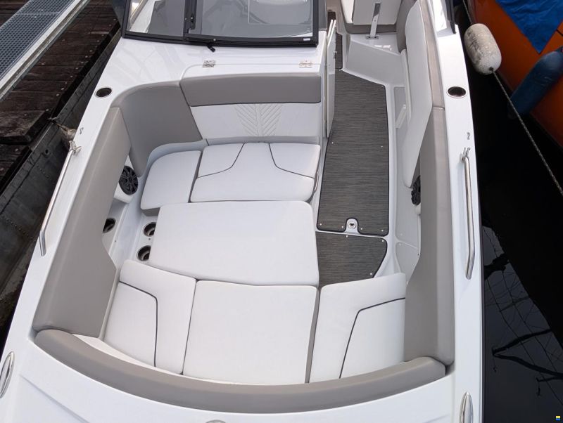 GLASTRON GTD 245 (Baujahr 2021)