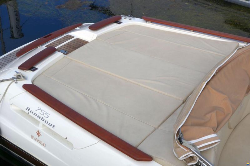 Jeanneau Runabout 755