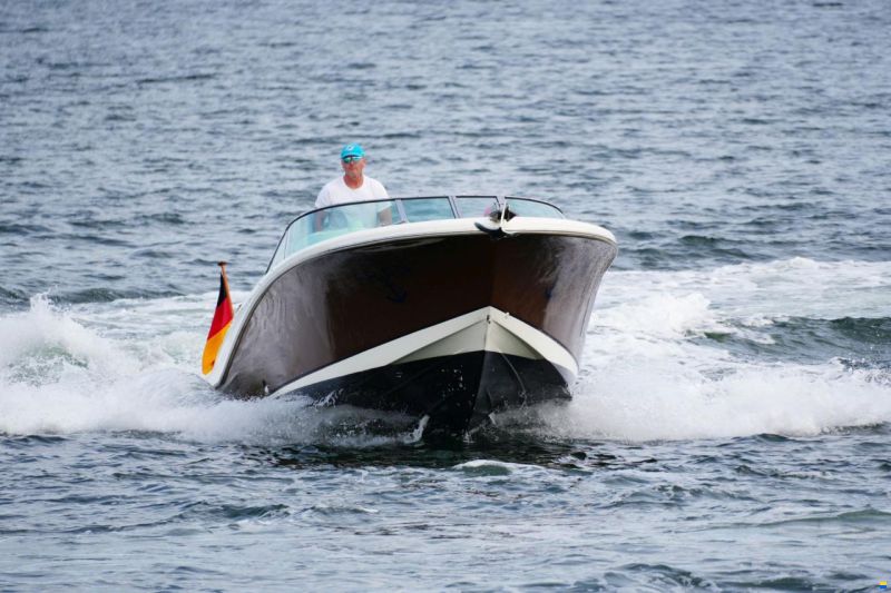 Jeanneau Runabout 755