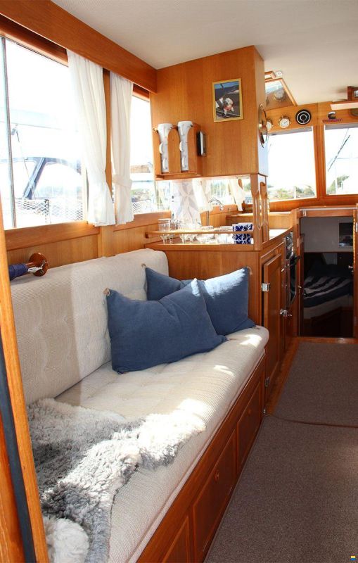 Grand Banks 32