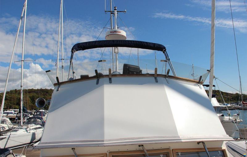 Grand Banks 32
