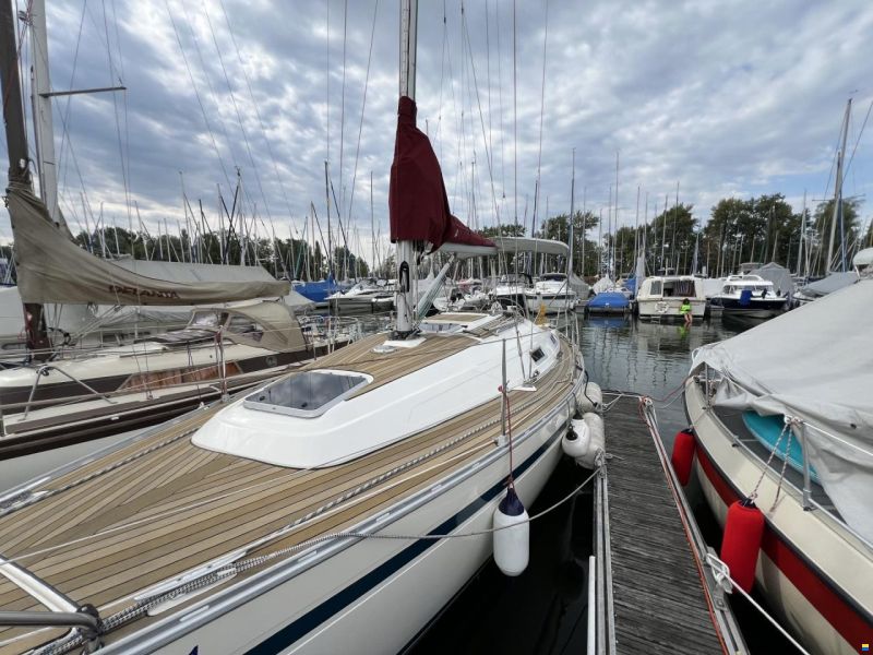 Bavaria 32 Holiday