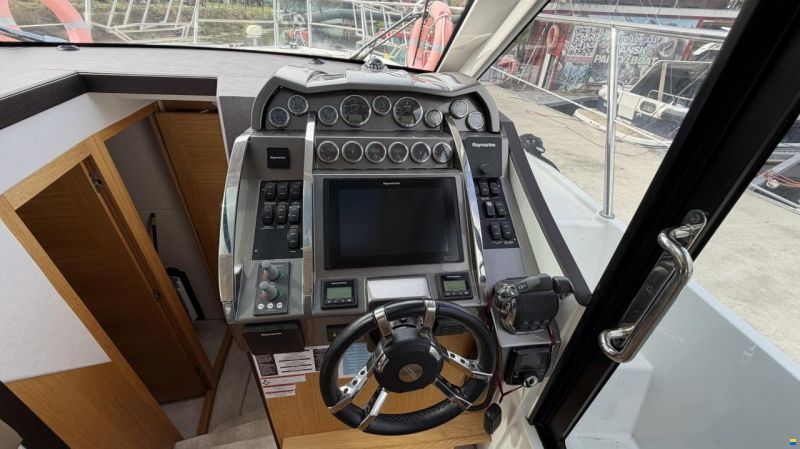Galeon 370 HTC