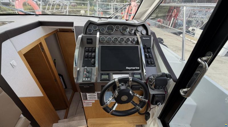 Galeon 370 HTC