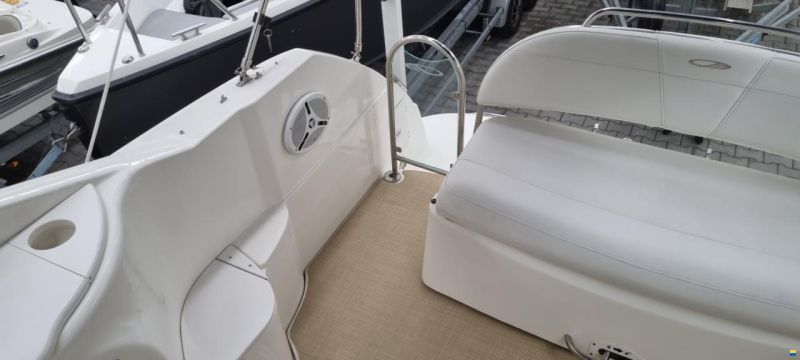 Maxum 2700 SE