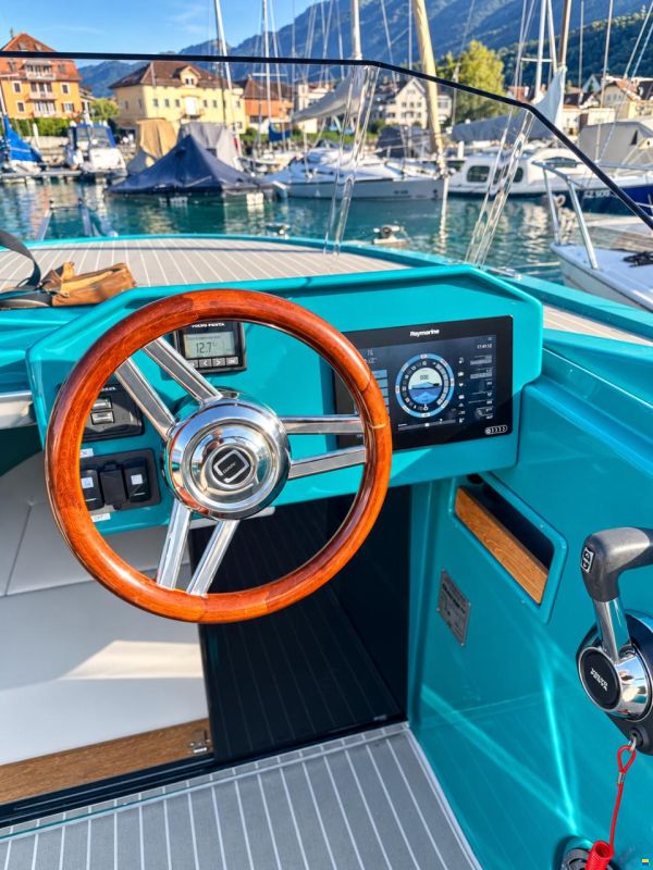 Ganz Boats Ovation 6.8