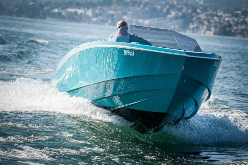 Ganz Boats Ovation 6.8