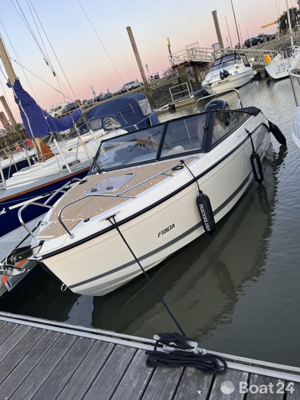 Quicksilver 605 Cruiser