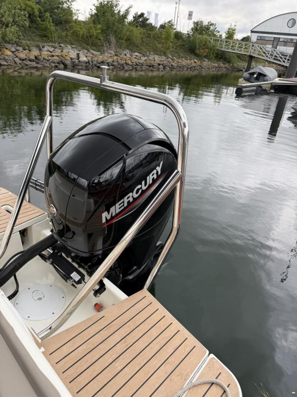 Quicksilver 605 Cruiser