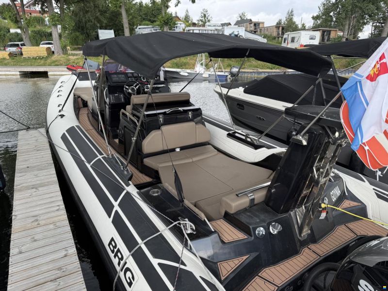 Brig Eagle 10