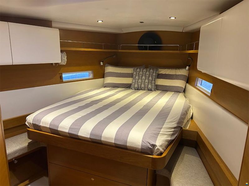 Grand Soleil 43