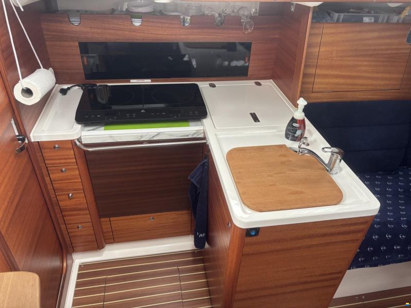 X-Yachts X 34