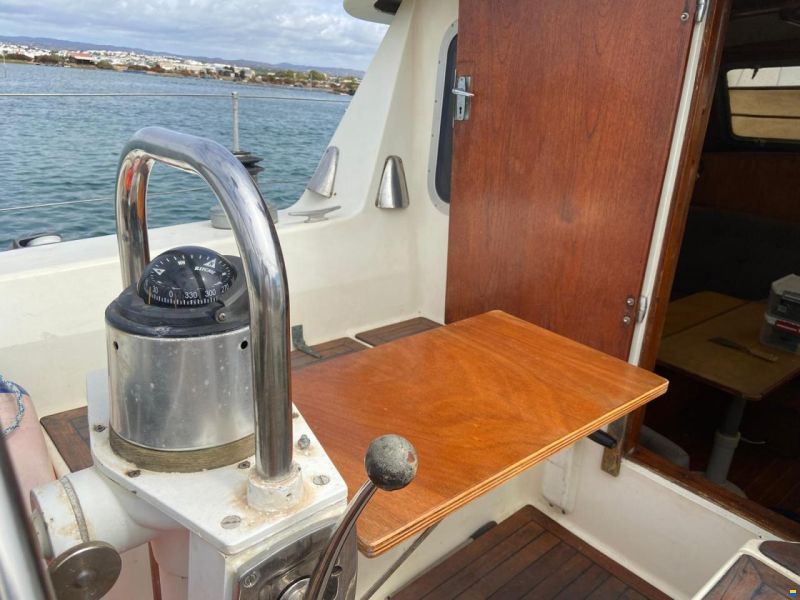 Oyster Heritage 37 Pilot House