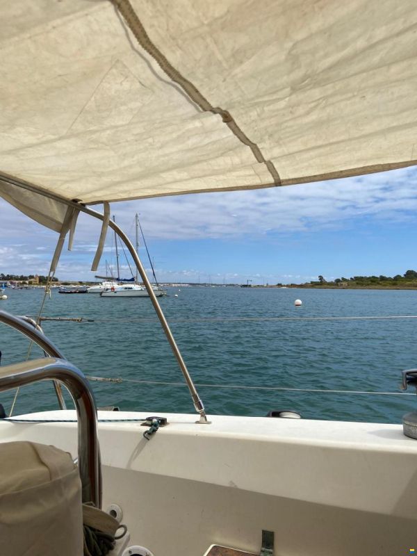 Oyster Heritage 37 Pilot House
