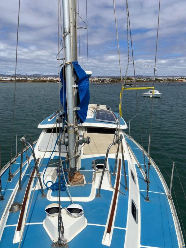Oyster Heritage 37 Pilot House